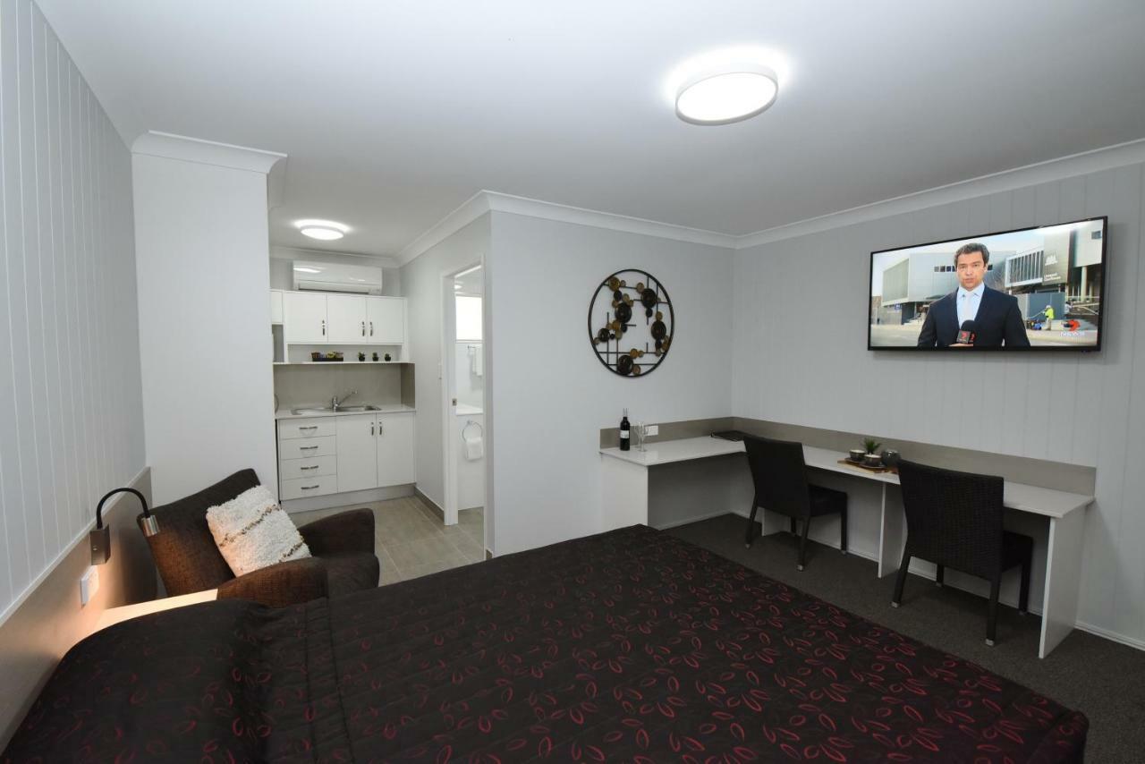 Raintree Motel Biloela Экстерьер фото